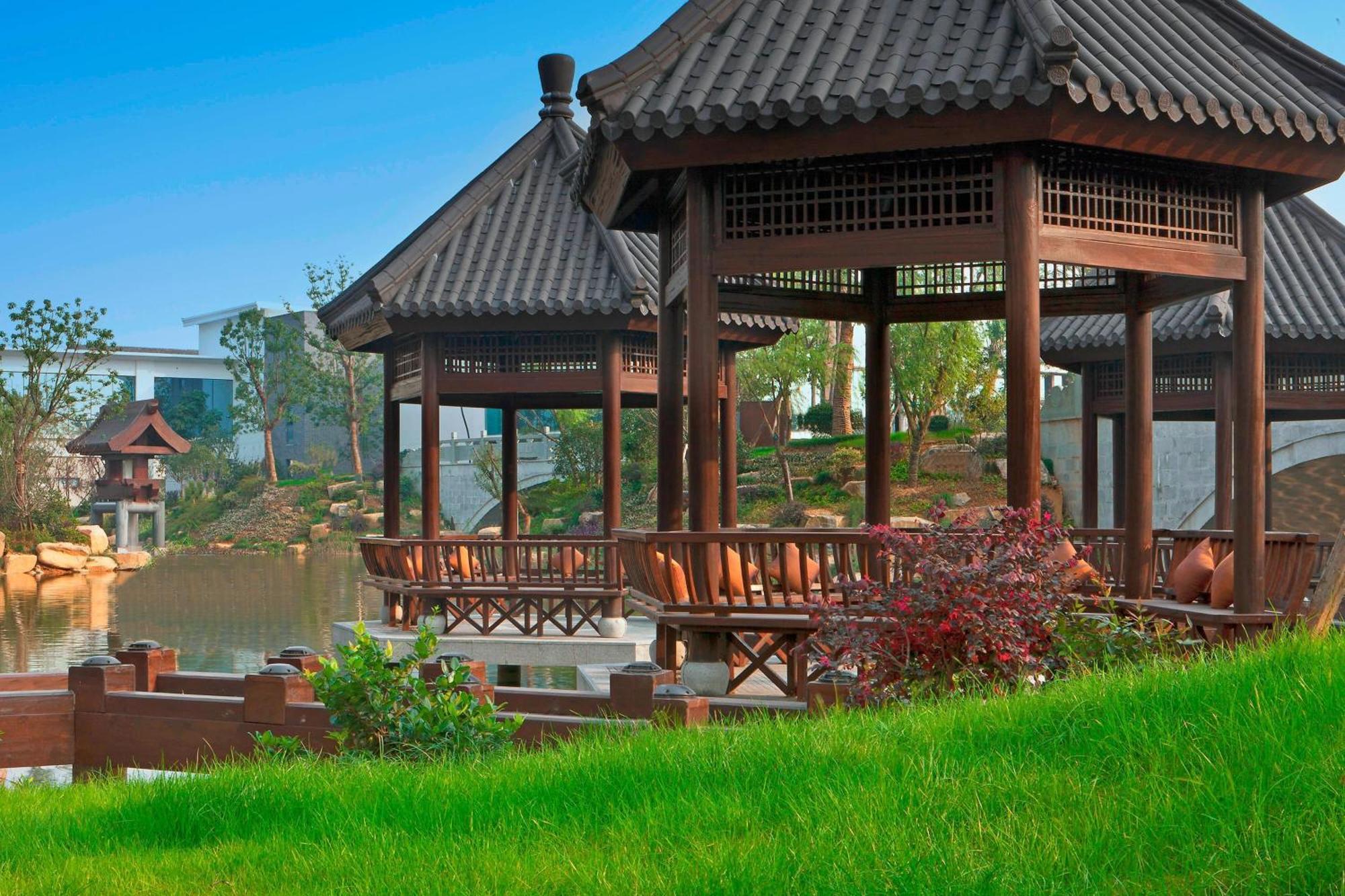 Sheraton Grand Hangzhou Wetland Park Resort Exterior foto